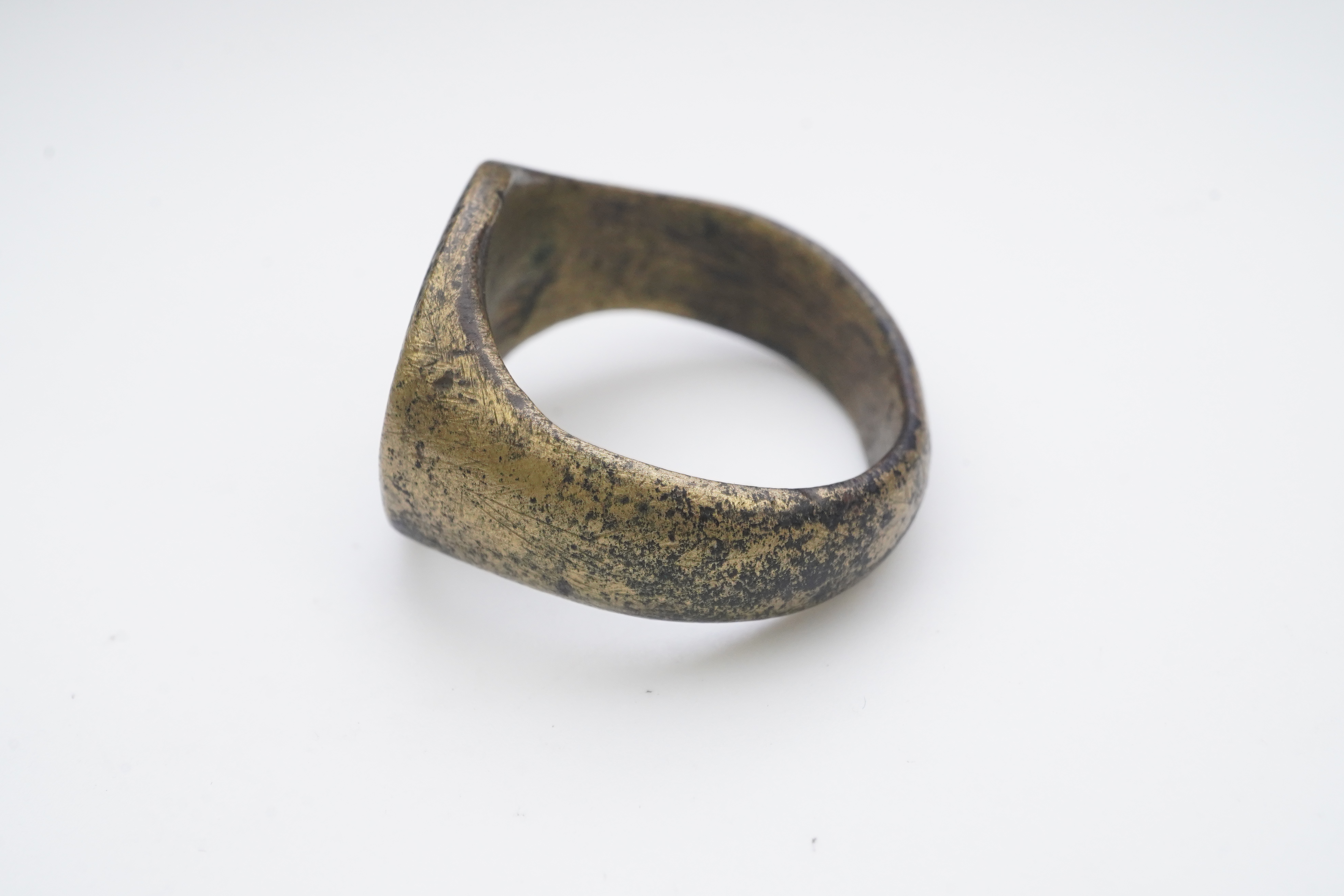 A bronze signet ring, France, 15th/16th century